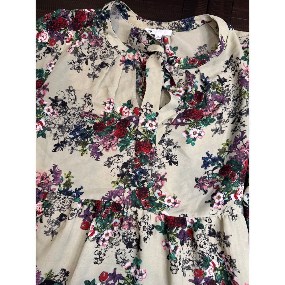 DR2 Romantic Floral‎ Print Long Sleeve Tie-Neck Tunic Medium - Picture 4 of 4
